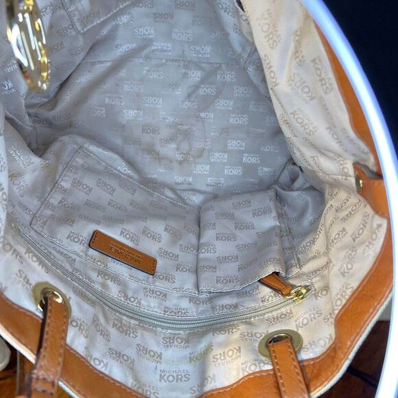 Michael Kors Jet Set Jacquard Signature Tote with Tan Leather Trim - Picture 7 of 9